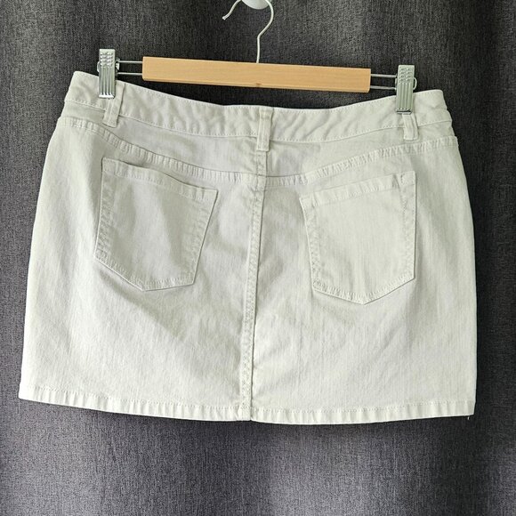 Smart Set denim mini skirt, size 12 - Picture 2 of 3